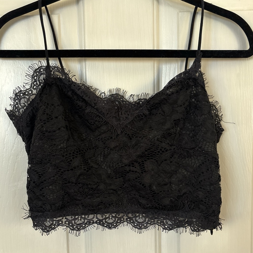 S black lace cropped tank (has side zipper)